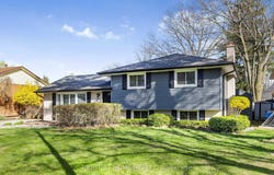 5232 Mulberry Drive, Burlington, Ontario L7L3P4
