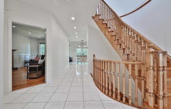 58 Yorkview Drive, Toronto, Ontario M2R1J8