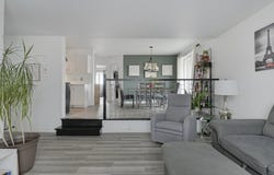 1686 Rue Édith, Charlesbourg, Quebec G2L2R8