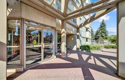 1805 - 700 Constellation Drive, Mississauga, Ontario L5R3G8