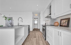 15 Glebe Street 1414, Waterloo, ON, Cambridge, Ontario N1S-0C3