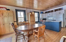426 Route 132, Chandler, Quebec G0C2A0
