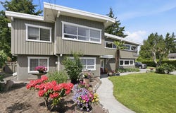 1679 58 Street, Delta, British Columbia V4L 1X6