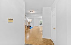 10 Breezeway Cre, Richmond Hill, Ontario L4S1V7