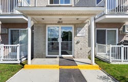 485 Rue Blainville E., Sainte-Thérèse, Quebec J7E5R5