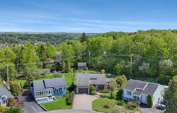 572 Rue De Montmagny, Rimouski, Quebec G5N1J3