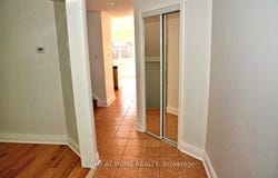 242 Flagstone Way, Newmarket, Ontario L3X2Y2