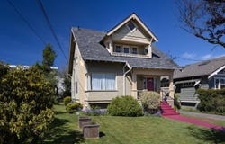 16 Howe St, Victoria, British Columbia V8V 4K3