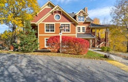 207 Ch. des Quatre-Sommets 5, Mont-Tremblant, Quebec J8E 1C6