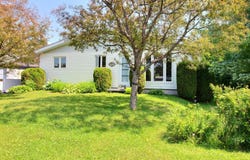 244 Rue St-Emile, Chicoutimi, QC G7G2K9, CA, Chicoutimi, Quebec G7G2K9