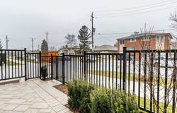 113 - 5 maryport Avenue, Toronto, Ontario M3M2V9