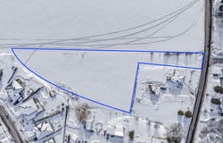Av. De Salaberry, Chambly, Quebec J3L 0J7