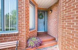 56 Cannon Crescent, Brampton, Ontario L6Y4L7