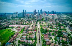 4262 Angeloni Drive, Mississauga, Ontario L4Z2S7