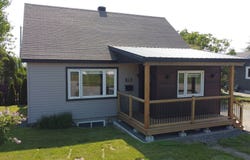 131 Av. Cartier, Sept-Îles, QC G4R2T1, CA, Sept-Îles, Quebec G4R2T1