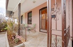 610 Lauder Avenue, Toronto, Ontario M6E3J7