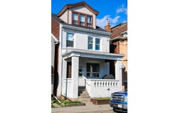 487 Cannon Street E, Hamilton, Ontario L8L2E5