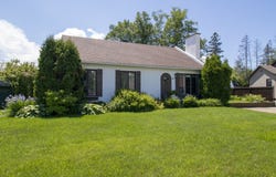 115 Rue Fillion, Chicoutimi, Quebec G7G4L7
