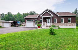 9 Ch. Champagne, LAnge-Gardien, QC J8L0P9, CA, L'Ange-Gardien, Quebec J8L0P9