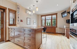 6216 Av. de Monkland, Montréal, Quebec H4B1G6