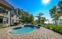 11 Rue de Châteauneuf, Montréal (L'Île-Bizard/Sainte-Geneviève), Quebec H9C 2Y5