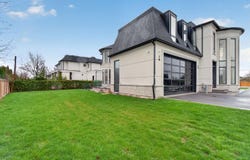 321 Morden Road, Oakville, Ontario L6K 2S6