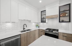 20614 80 Avenue 403, Langley, British Columbia V2Y 3W7