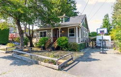 1314 Lang St, Victoria, British Columbia V8T 2S5