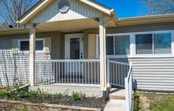83 Hawthorne Drive, Innisfil, Ontario L9S1N9
