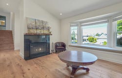 12860 20 Avenue, Surrey, British Columbia V4A 1Y9
