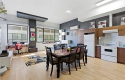 125 Rue Chabanel O., Ahuntsic-Cartierville, Quebec H2N1E4