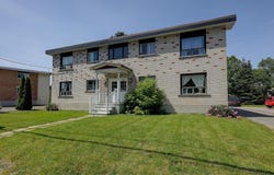 305 Rue Bell, Cowansville, QC J2K3C9, CA, Cowansville, Quebec J2K3C9
