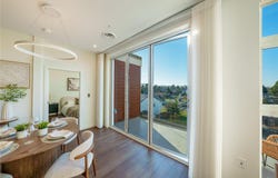 9570 Fifth St, Sidney, British Columbia V8L2W5