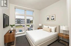9570 Fifth Street, Sidney, British Columbia V8L2W5