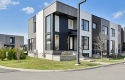 518Z Rue Denise-Collette, Sainte-Julie, QC J3E0H7, CA, Sainte-Julie, Quebec J3E0H7