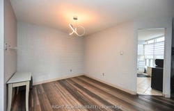 207 - 10 Laurelcrest Street, Brampton, Ontario L6S5Y3
