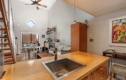 555 Chatham St, Victoria, British Columbia V8T1E1