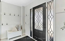 10 Liberty Crescent, Bradford West Gwillimbury, Ontario L3Z0P4