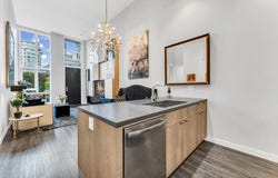 1762 Ontario Street, Vancouver, British Columbia V5T 0G2