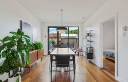 2121 Rue Sherbrooke E. #301, Montréal (Le Plateau-Mont-Royal), Quebec H2K1C2