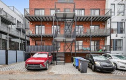 2527 Rue de Rouen, Ville-Marie, Quebec H2K1M4