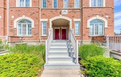 8 - 605 Shoreline Drive, Mississauga, Ontario L5B4K3