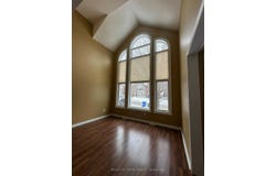 12 AMES Crescent, Aurora, Ontario L4G0C3