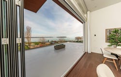9570 Fifth St, Sidney, British Columbia V8L2W5