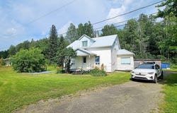 979 Route 132, Sainte-Florence, QC G0J2M0, CA, Sainte-Florence, Quebec G0J2M0