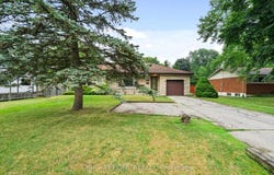 265 Fiddlers Green Road, Hamilton, Ontario L9G1W9