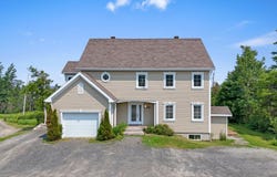 130-130A Route 132 O., Sainte-Luce, Quebec G0K1P0