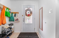 5253 Palomar Crescent, Mississauga, Ontario L5R2W8