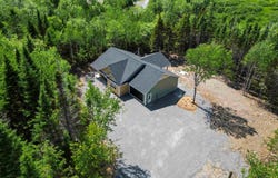 216 Bretton Woods Road, Mount Uniacke, Nova Scotia B0N 1Z0