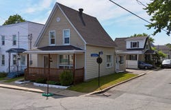 174 Rue Charlotte, Sorel-Tracy, Quebec J3P1H6